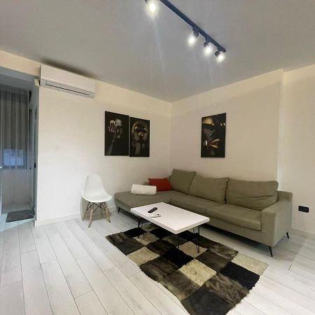 Your Apartment Tirana City Centre מראה חיצוני תמונה