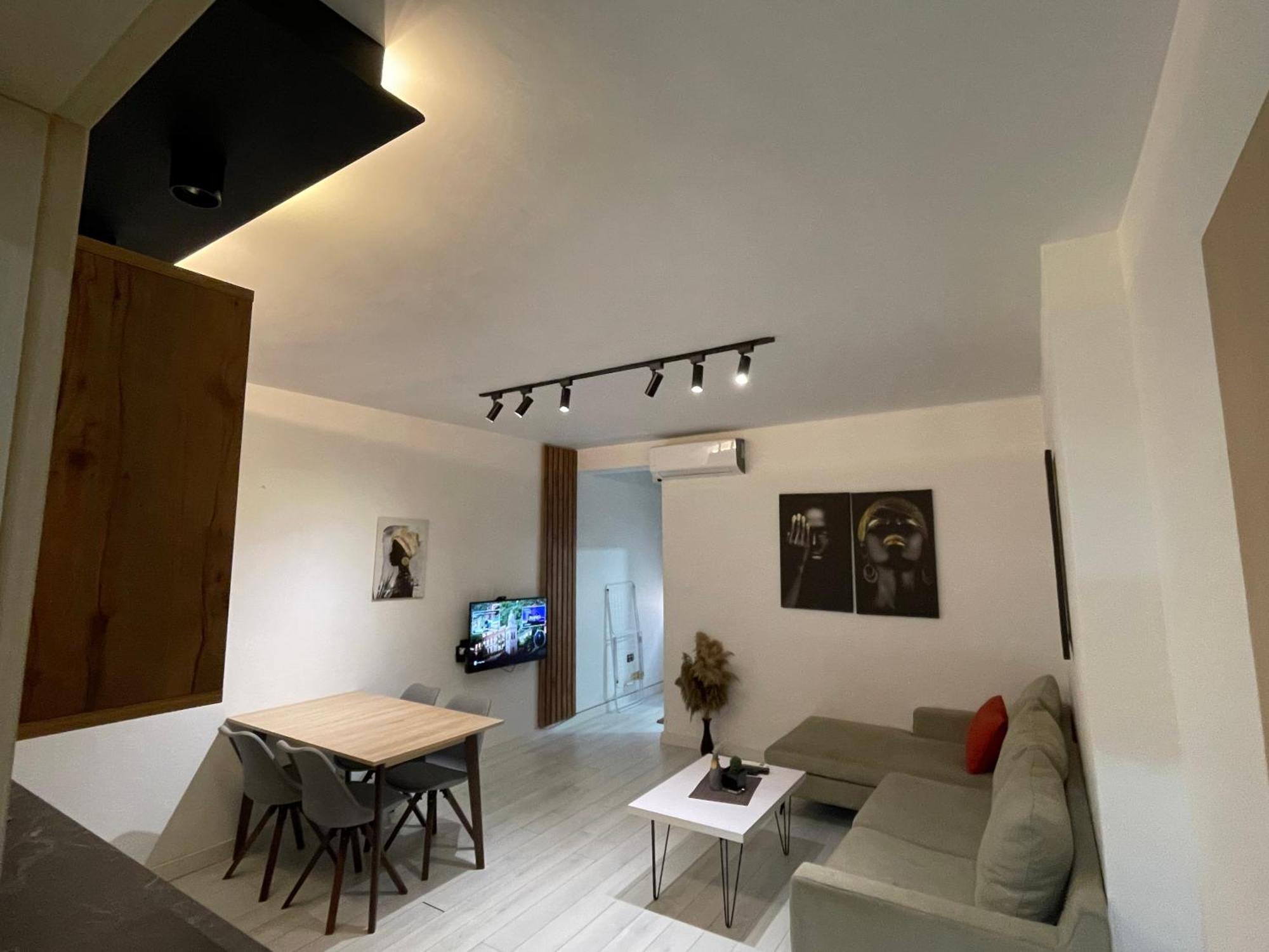 Your Apartment Tirana City Centre מראה חיצוני תמונה